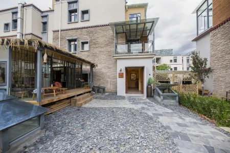 Yinianqi Oxygen Homestay (Domain Shop)