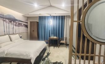 Fengshe Light Luxury Hotel (Shangcai Caiming Park Scenic Area Branch)