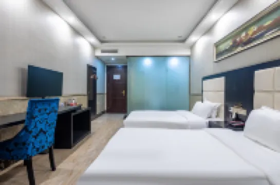 Qingmu Hotel (Chaohu Wanda Plaza Dongtang Road)