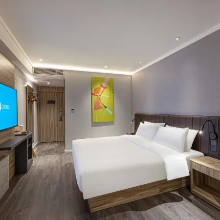 HanTing Hotel (Sihong Sizhou Wuyue Plaza)