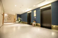 Chaoman Hotel (Zhumadian High-speed Railway Station)