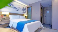 Xiangxiang Victoria Hotel (Xianghong Railway Station Store)