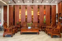 Binghe Hotel Hotels in Changyuan