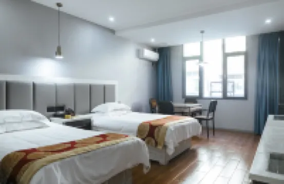Fuqian Business Hotel