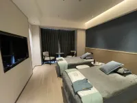昆明華悦大酒店（昆明高鐵南站聯大街地鐵站店）