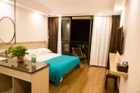 Southem Sichuan Bamboo Sea Wanzhu Homestay - Pools