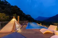Suwen Yangyungu Homestay - Kolam Infiniti