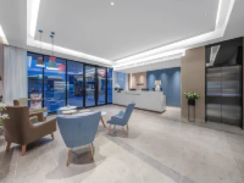 Homeinn · neo (Baoji Fengxiang Donghu North Gate)