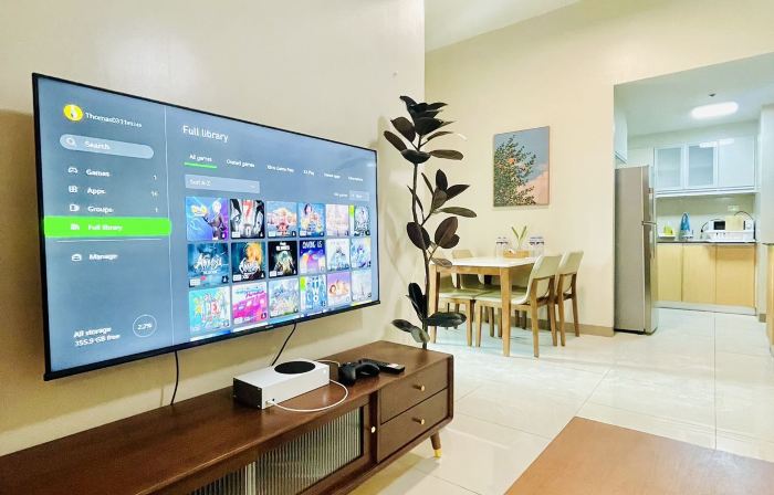 Thompson Suites BGC (One Uptown Residences)