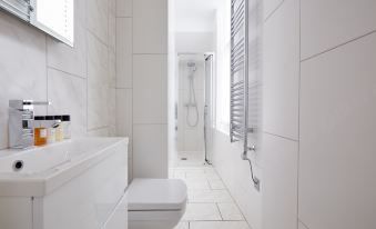 2VH Virginia House, 31 Bloomsbury Way by City Living London