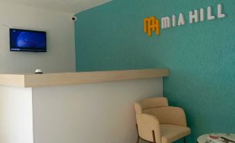 Mia Hill Suites