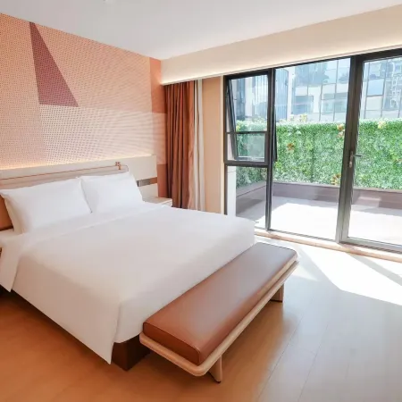Orange Hotel (Linyi Hudiangxi Langya Ancient City Store)