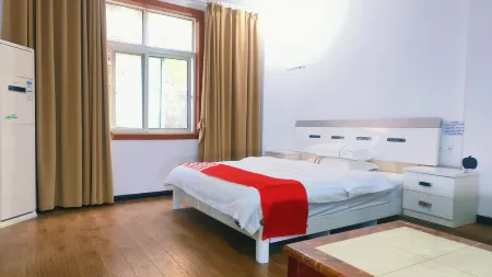 Ziyang Mingzhidu Hotel (Fengling Park)