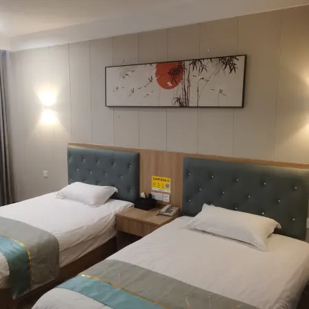 Ningling Spring and Autumn She Theme Hotel