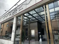 Meet Tibetan Love Space Oxygen-Supplied Homestay (Dukezong Ancient City) Hotels near Diqing Museum of the Red Army Long March