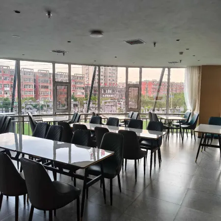 Yuelan Hotel