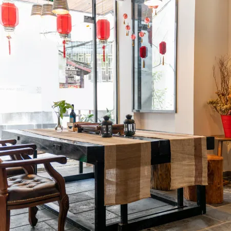 Floral Hotel· Pantaoshu Hotel(Yangshuo West Street Lijiang Branch)