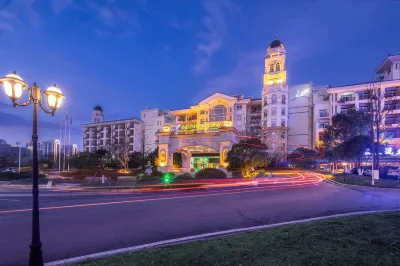 Country Garden Phoenix Hotel.Huangshan Hotels near Huangshan North Railway Station