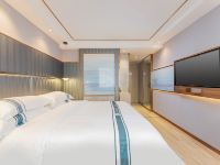 嘉斯顿酒店(柳州宝山店) - 标准大床房