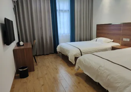 Xinning Hegui Renjia Homestay (Langshan Scenic Area)