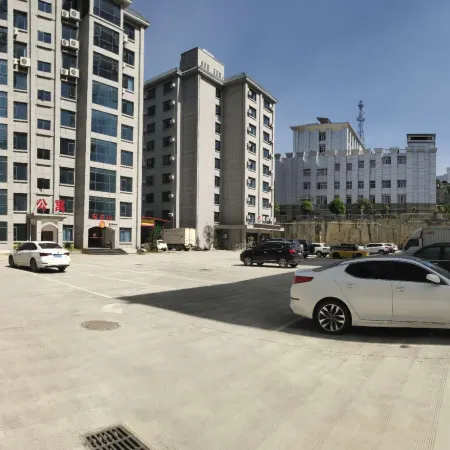 Hu lian xiao zhen boutique hotel