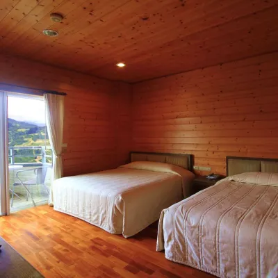 Jenku Garden Resort Village Hotels in der Nähe von Immergrün Weideland