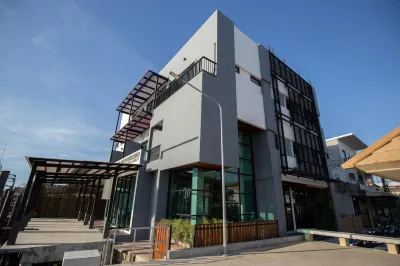 The Blue C Donsak Hotel Hotels near Laem Prathap