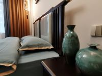 枣庄和昇源旅行酒店 - 新中式庭院三居室