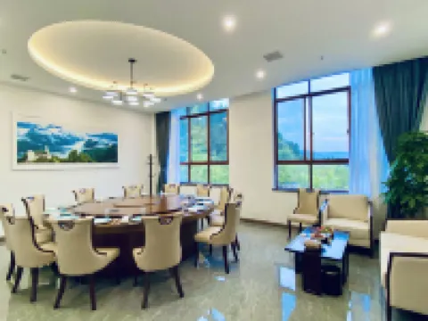 Sanbaishan Holiday Center