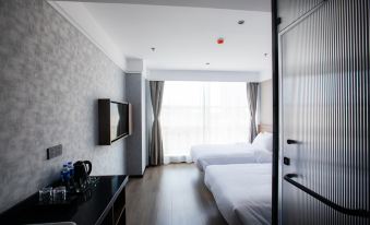 Homeinn Superior Yun Hotel (Dandong Yalu River Moon Island Anton Old Street)