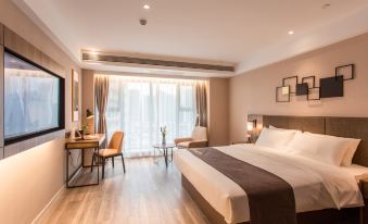 Homeinn Plus Hotel (Linyi Wuzhou Lake Grand Theater)