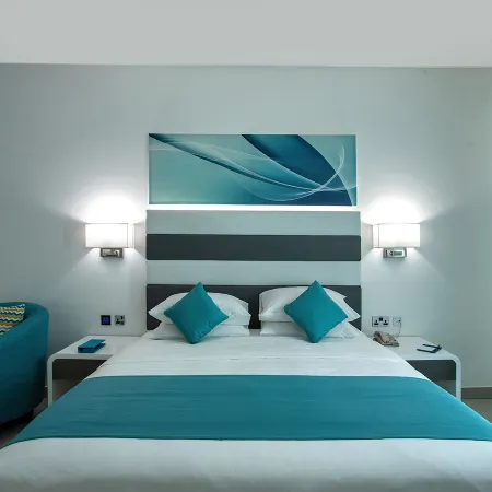 City Avenue Al Reqqa Hotel Отели рядом с достопримечательностью «Дейра»