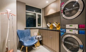 HanTing Hotel (Lanzhou Dongfanghong Plaza The Mixc)