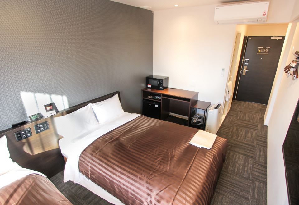 호텔 라이브맥스 오사카 가도마의 외관 사진