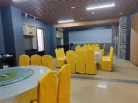Sunshine Holiday Hotel（Beihai Silver Beach Beach Park）