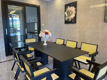 Yingdeo garden heart flower town chocolate kingdom fashion hot spring villa