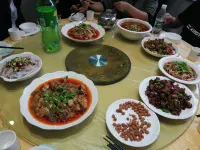 樂至川馳飯店
