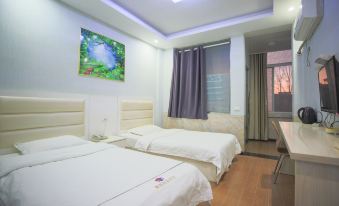 Gushi Haoting Business Hotel (Xiushui Park Chen Yuanguang Square)