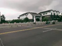 Zibo Zhoucun Yinhe Hotel