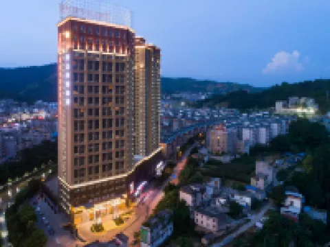 Vienna International Hotel Hotels in Longlin