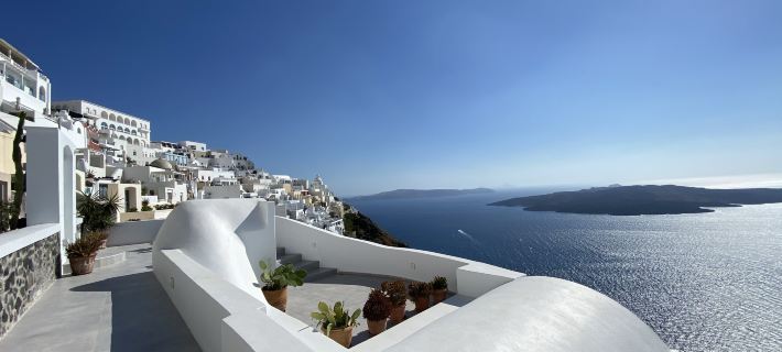 Panorama Suites Hotels in Santorini