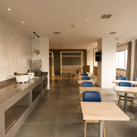 7Days Inn Hotel (Hengyang Shigu Academy Nanhua First Affiliated Store)