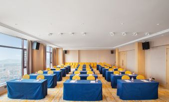 Venus International Hotel (Shaodong High-Speed Railway Station)
