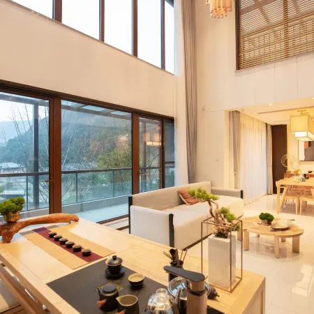 Anji Ruishu Mountain View Resort Villa (Hello Kitty Theme Park)