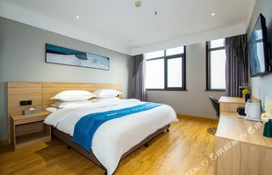 新密花樣年華酒店