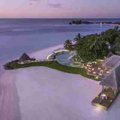 Four Seasons Resort Maldives at Kuda Huraa Hotel Exterior