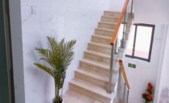 Foshan Shangpin Apartment (Beibei Commercial Plaza Branch)