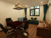 Jiuzhaigou Dongyunge Hotel Отели в г. Цзючжайгоу