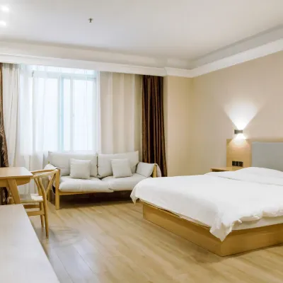 Yilai Hotel (Yantai Railway Station) Hotels near Zhifu