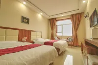 Ren Family Hotel